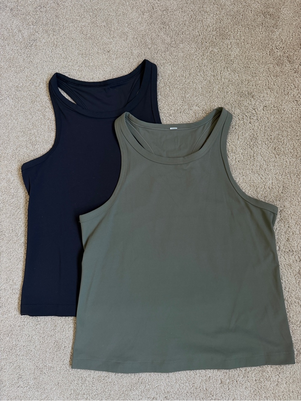 Bundle of Lululemon tanks